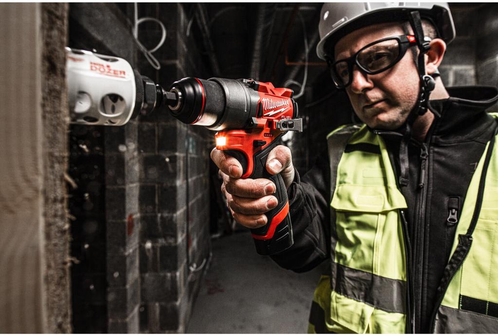 Дрель-шуруповёрт Milwaukee M12FDD2M12FDD2-202X