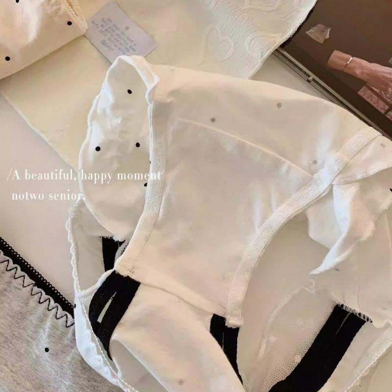 Female Summer New Style Sexy Lace Edge Sweet Old Style Small Wave Point Briefs