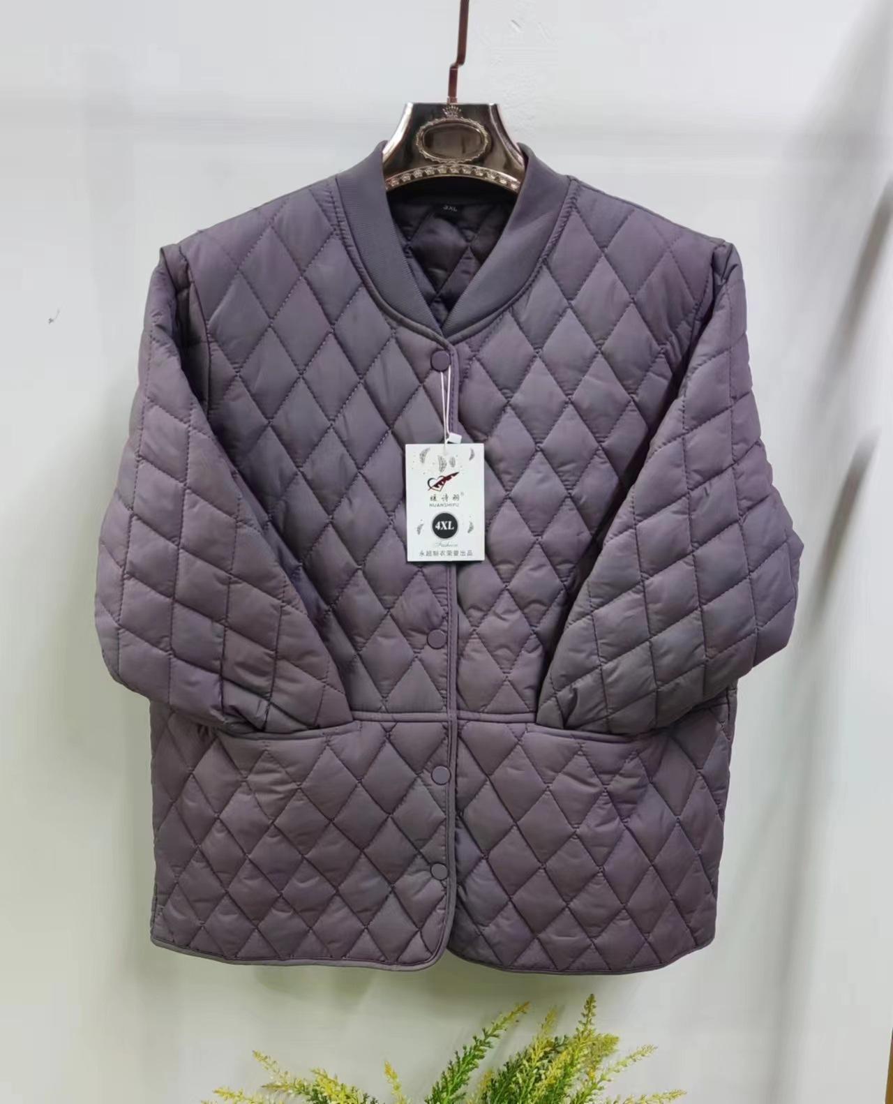 

2025 rhombus cotton clothes women s short winter loose casual light small cotton-padded clothes XXXXXL (145-82.5 kg) фіолетовий