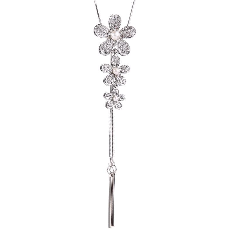 European & American Rhinestone Five-Petal Flower Pearl Necklace - Sweater & Clavicle Chain