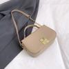 Premium texture fashion small bag women's messenger bag 2025 popular new versatile shoulder small square bag