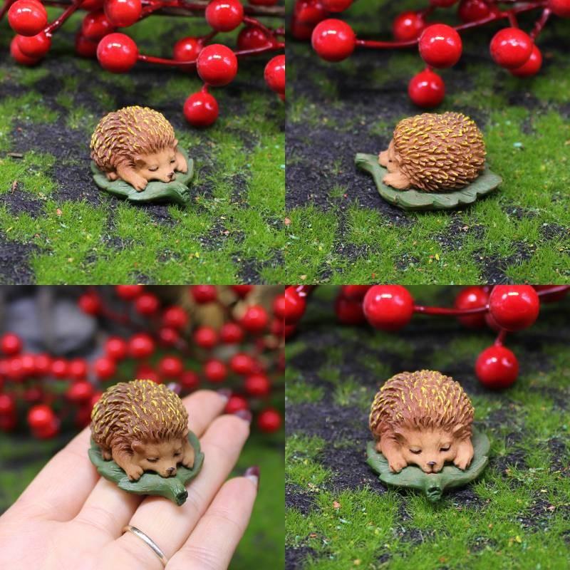 Cute Resin Hedgehog Figurine For Miniature Garden Decor Micro Landscape Gift For Holiday
