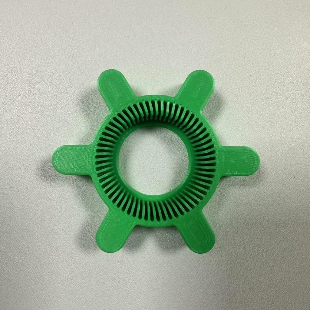 Kreativní otvírák na lahve, domácí kuchyňský nástroj a hračka, s otočným designem pro otevírání lahví Coca-Coly