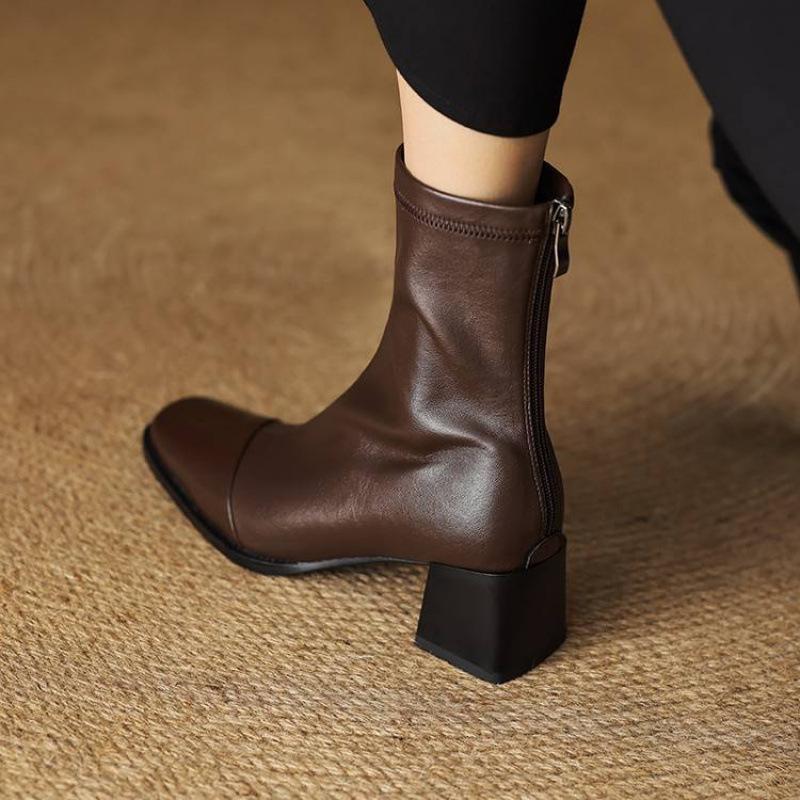 Versatile New Cowhide Knight Boots Women's Non-slip Large Size Medium Heel Autumn and Winter Leather Medium Boots Square Head Solid Color Women's Boot