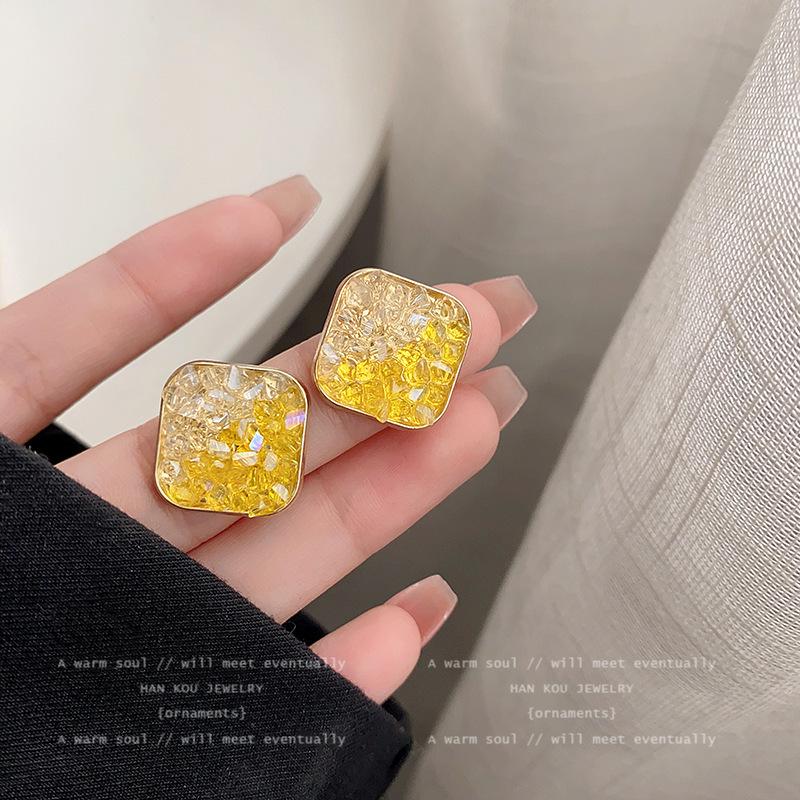 Exquisite Zircon Earrings for Women, Light Luxury, Versatile, Elegant, High-end Feel, Niche Design Style Earrings