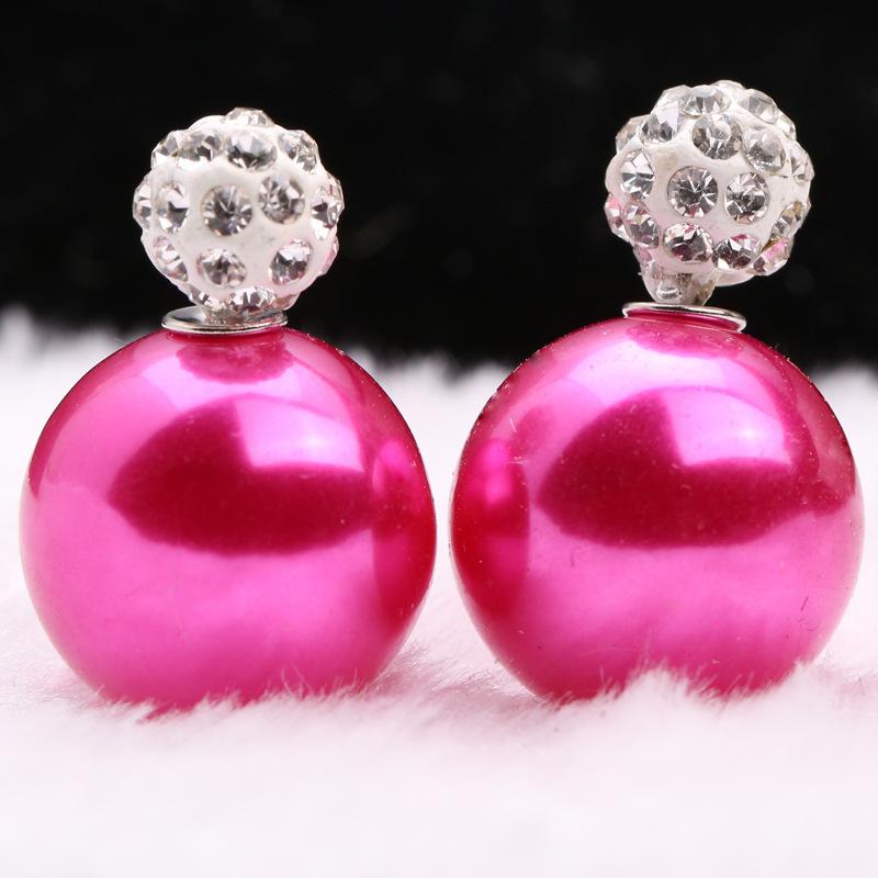 Korean version of fashionable women's earrings with diamonds and soft pottery size pearl studs, trendy temperament versatile earrings jewelry