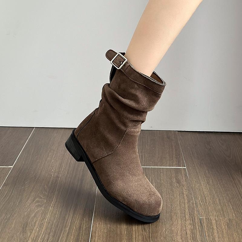 

Thick heel retro medium boots women s 2025 new autumn and winter super fire round head sleeve stack small short boots Martin boots 40 темно-коричневого