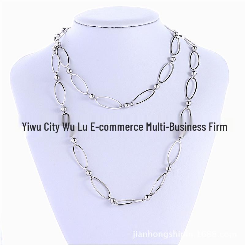 Bold Metal Fish Scale Necklace with European and American Flair