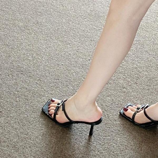 2025 new square head open-toed black high heels women's summer slippers thin heels versatile not tired feet with sandals