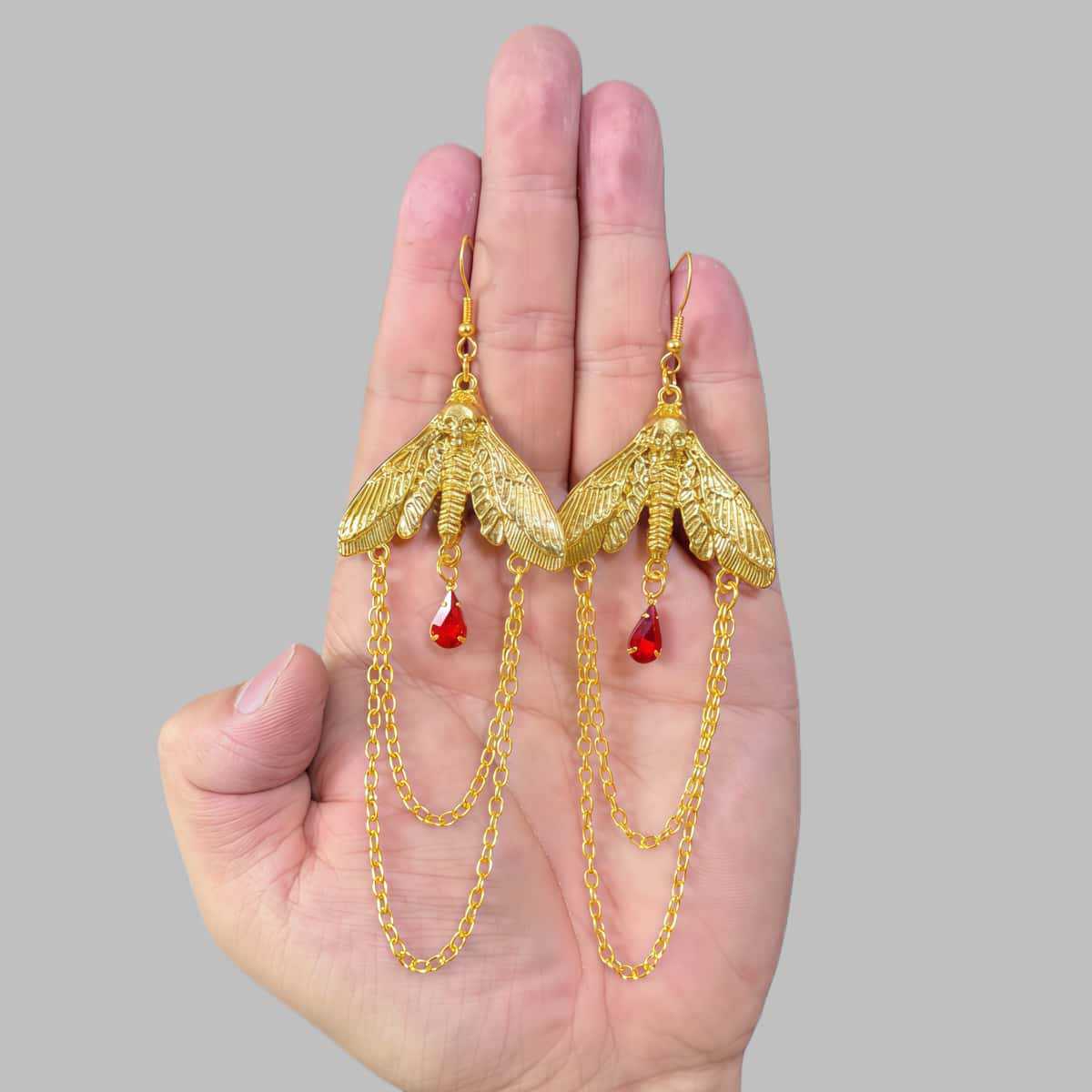 

Gothic Retro Gold Color Skull Death Moth Teardrop-shaped Red Zircon Tassels Chain Dangle Earrings for Women Halloween Jewelry золотой