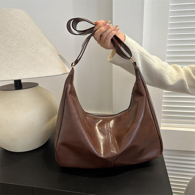 Niche simple underarm bag large capacity shoulder large bag women's new fashion versatile commuter handbag tote bag tide