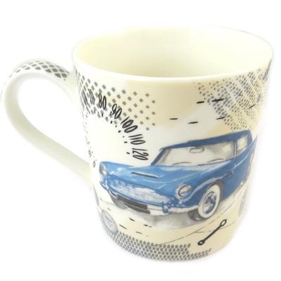 [P0318] - Wielobarwny beżowy kubek porcelanowy 'Vintage Cars'
