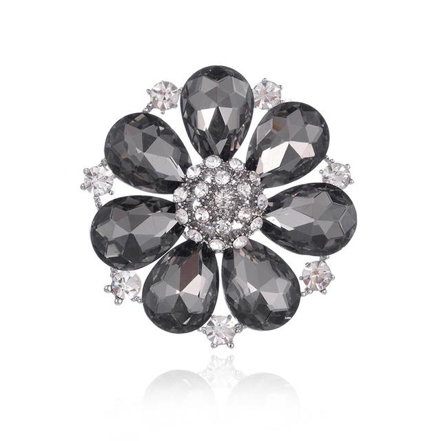 Sieraden Hoge Kwaliteit Kristal Bloem Broche Uitgeholde Meeldraden Zijden Sjaal Knoop Kleding Accessoires Corsage gray
