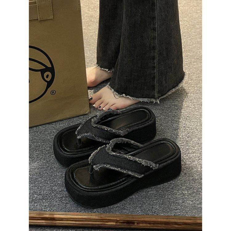 

2025 summer new open-toed slippers Korean version of flip-flops outdoor sandals sand shoes student shoes 35 чёрный