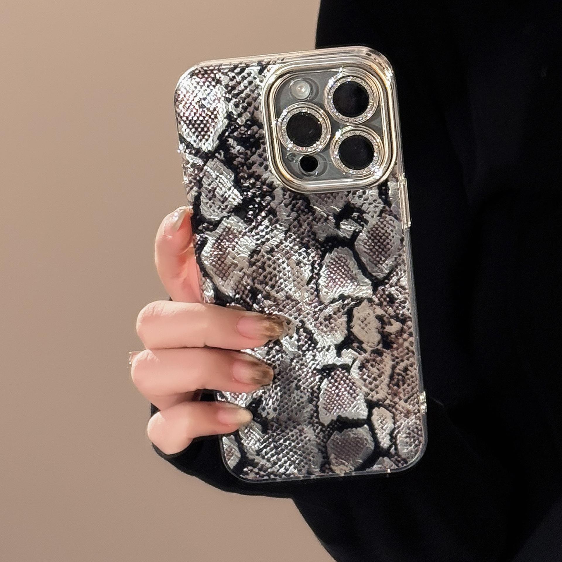 

Advanced Python Pattern Mobile Phone Case Suitable for 16 Apple 17 Promax Lens Film Iphone14 European and American 13 Hard Personality 17promax