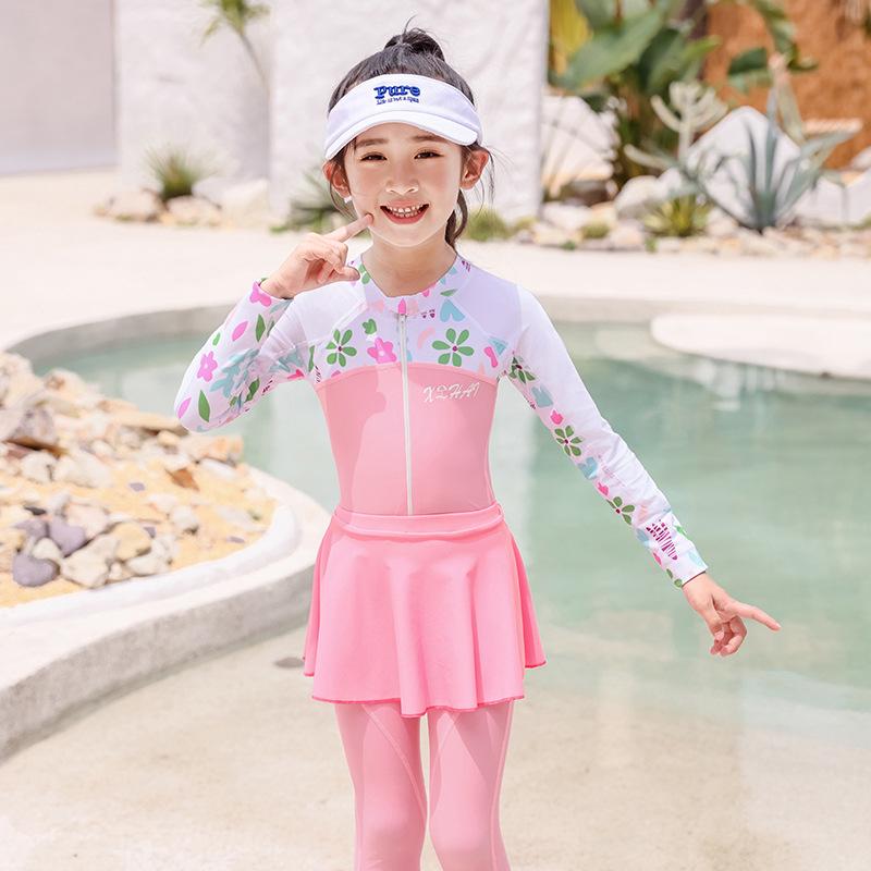 2026 Customizable Girls' Long Sleeve Sun Protection Swimsuit for Surfing & Rafting