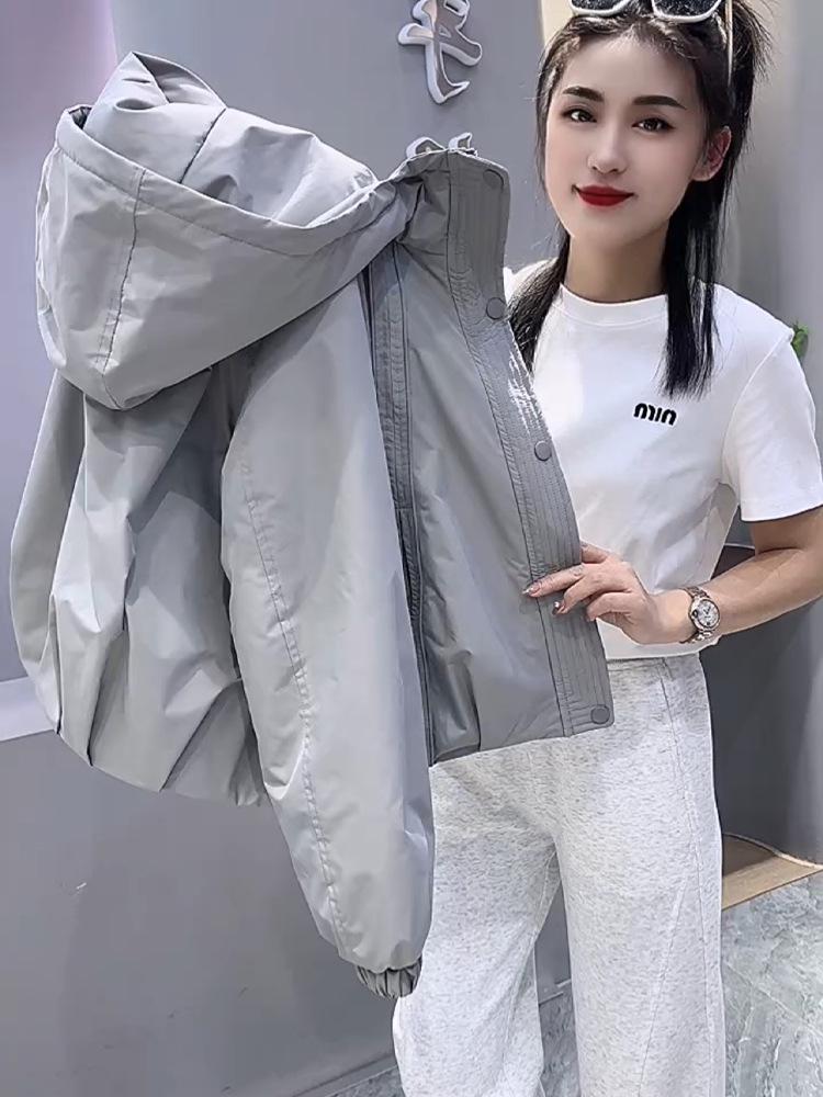 

Женская стеганая хлопковая куртка Весна 2025 - Короткая, Модная, Тонкая и Приталенного кроя Gray Single Layer