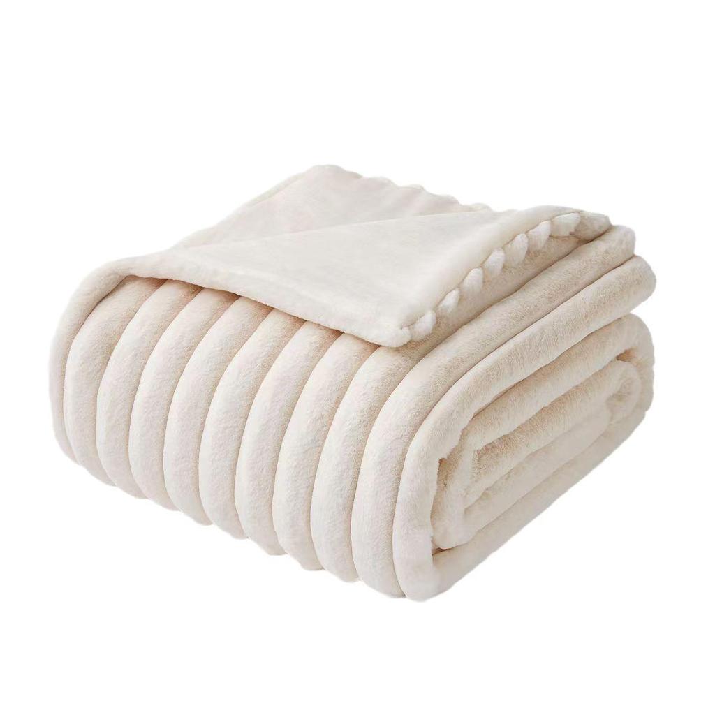 Premium kaninpelsteppe: Luksuriøs og tykk for seng, sofa eller kontor vinterlurer