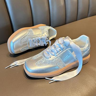 Chaussures de Course Plates Décontractées pour Femmes Rétro Cuir Véritable Lacets Confort Semelle Souple Chaussures de Sport Féminines Chaussures Blanches Polyvalentes 35-40