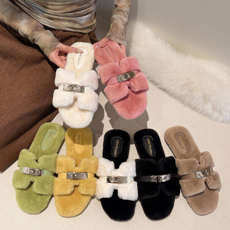Women's Velvet Buckle Slippers - Korean Style, Furry, Thick, Autumn/Winter 2025 Collection.