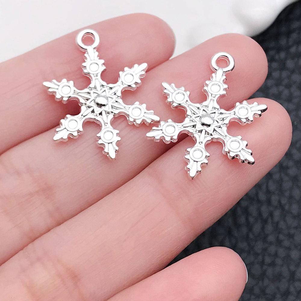 20-Piece Christmas Themed Bracelets: Silver Snowman, Santa Claus, Snowflake Pendants & Beads