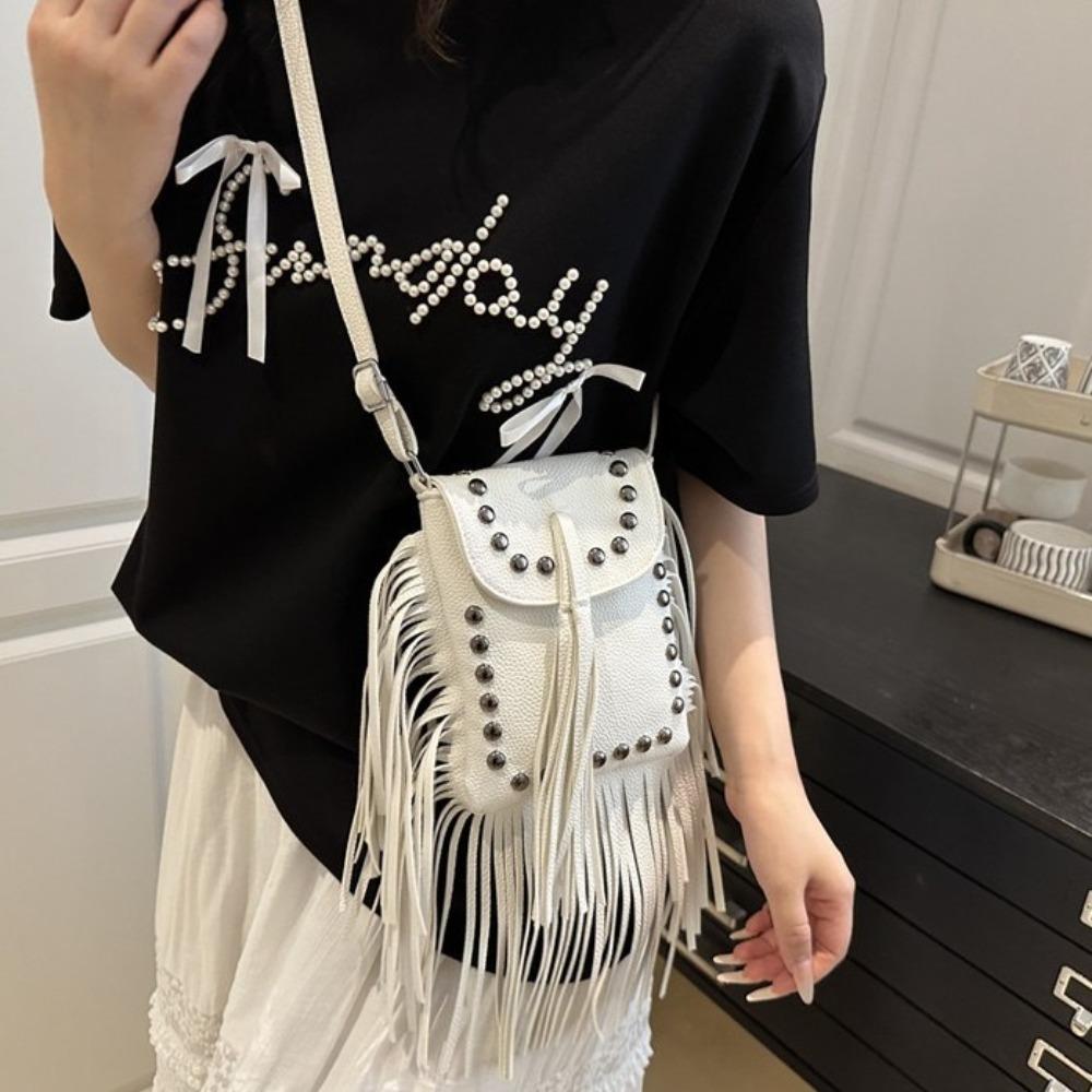Riveted Tassel Shoulder Bag Korean Style Crossbody Bag Fashion Leather Handbag Women