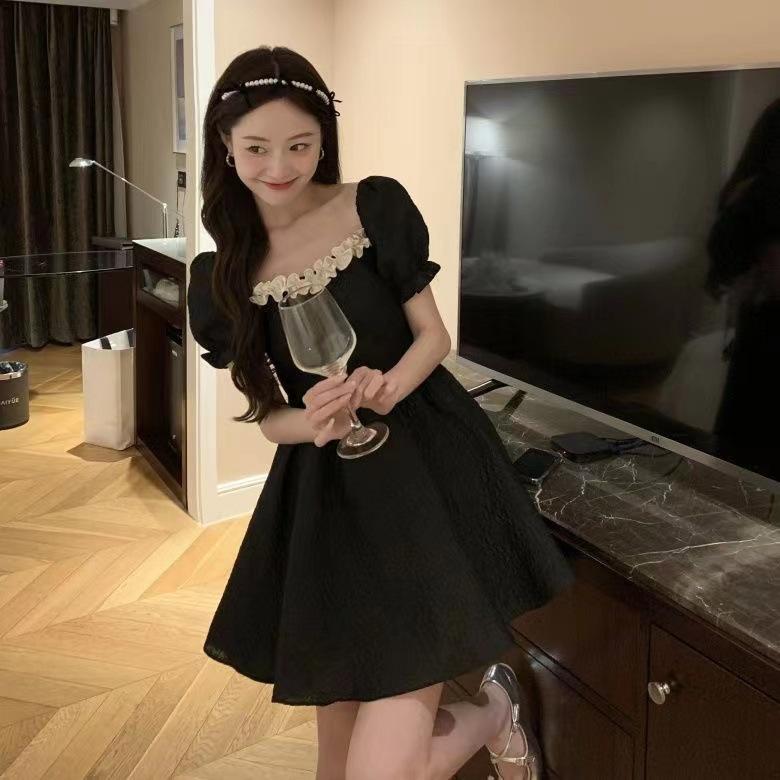 Fat mm French halter bow dress women's design sense bubble sleeves large size skirt black slim short skirt summer