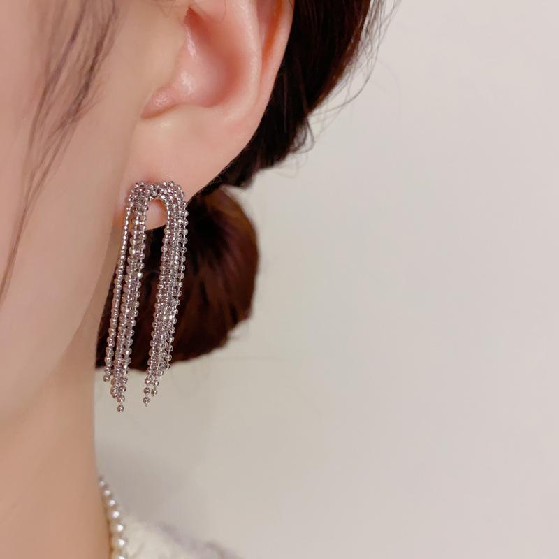 Temperament Metal Long Chain Tassel Earrings Unique Design Fashionable Earrings Light Luxury High-end Earrings