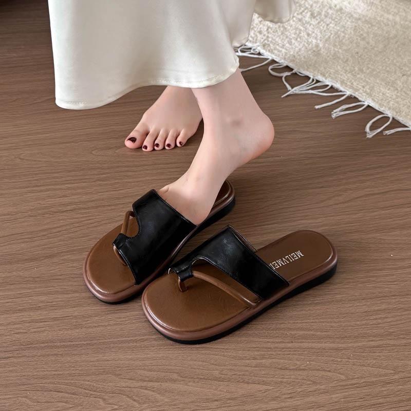 Niche Design Sense Sleeve Toe Casual Versatile Slippers Women's Outer Wear Summer New Soft Bottom Comfortable Beach Pinch Sandals