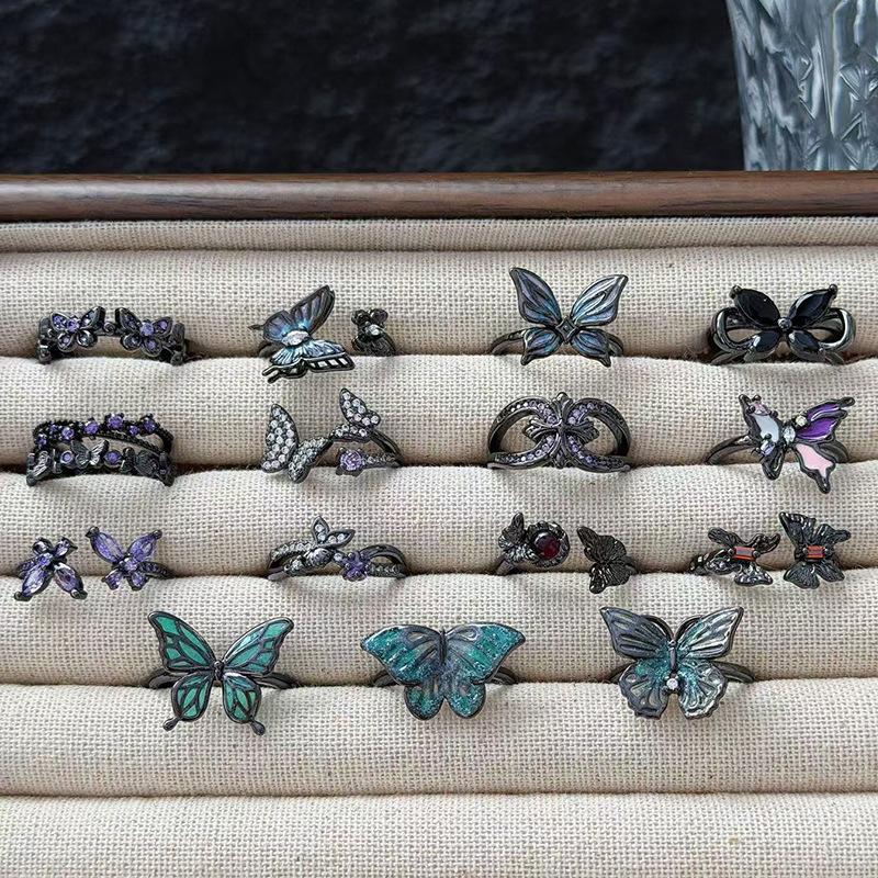 "Dark Butterfly Light" Retro Neutral Enamel Dark Butterfly Open Ring For Women Wearing Personalized Punk Index Finger Ring