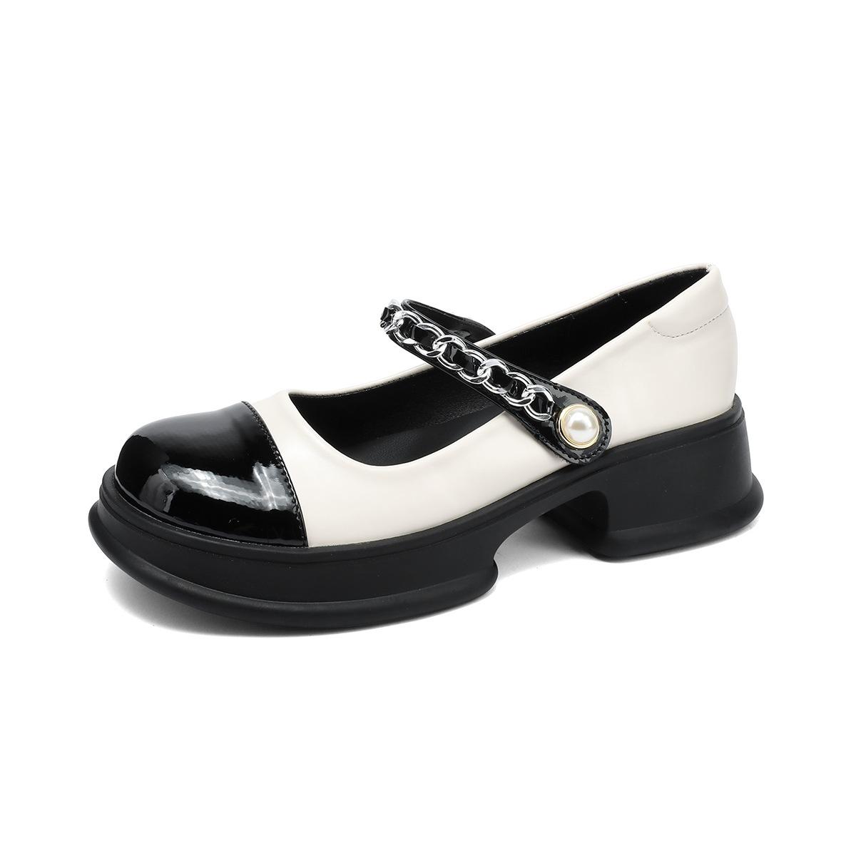 

Толстые туфли с мягкой подошвой 43