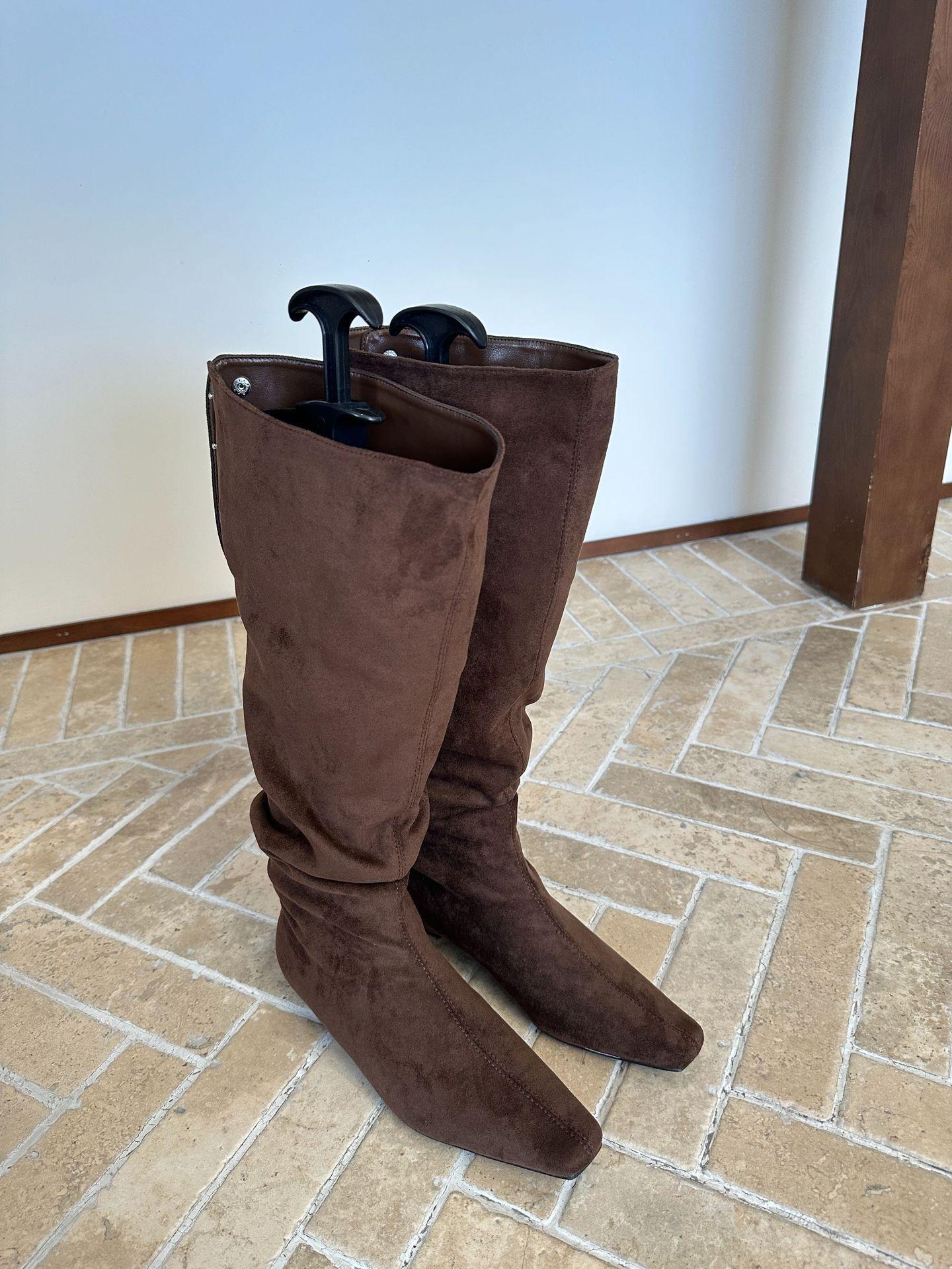 

Pleated stacked boots women s 2025 autumn and winter new tall knight boots pointed thick heel rear buckle two wear long boots women s boots 39 коричневый