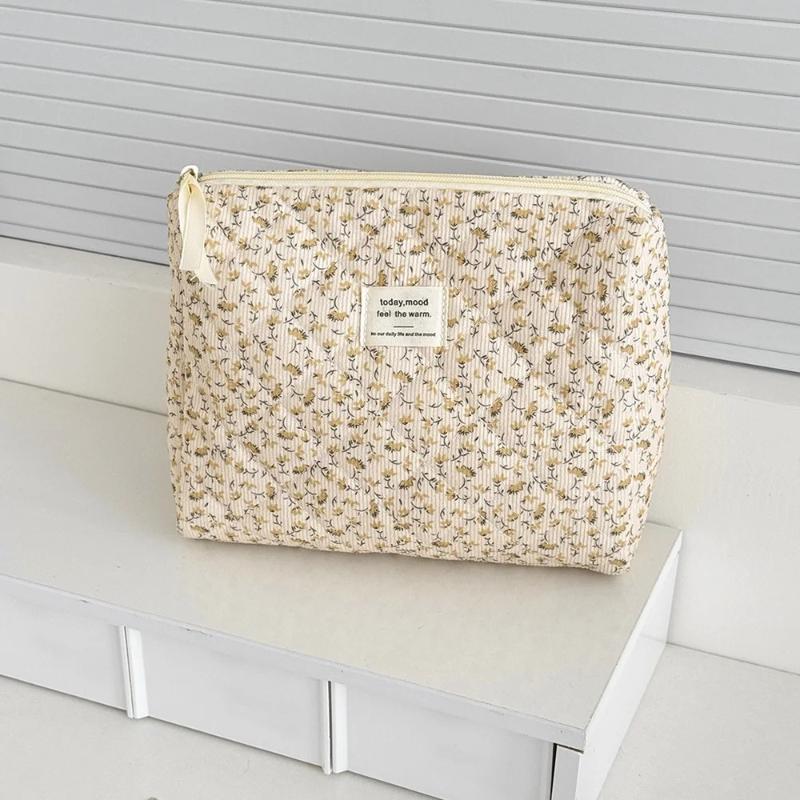 Retro Women's Floral Print Cosmetic Bag Handbag Travel Organizer Cosmetic Storage Bag Large Capacity Quilted Bag Portable Toiletries Storage Bag