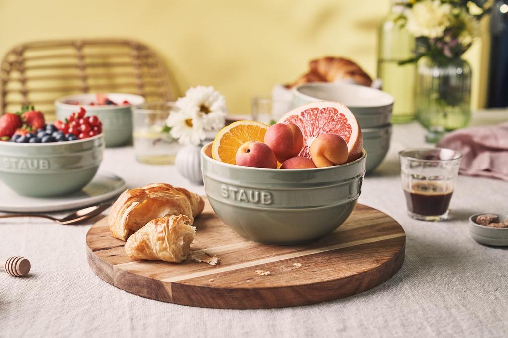 Staub Oven and Microwave Safe Japanese Ceramic Eucalyptus Color Bowl "Bowl, 12cm, Eucalyptus" Ceramic, Heat-Resistant, [Official Product] Z1028-169