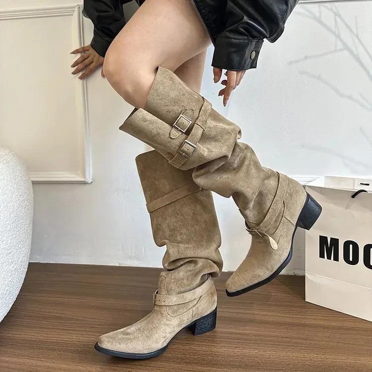 

Женские рыцарские сапоги до колена с острым носком, ретро, толстый каблук, облегающие, с широким голенищем, осень-зима, новый стиль, материал полиуретан 35