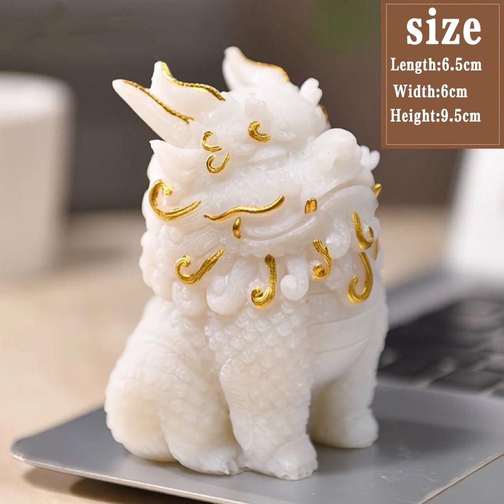Sandstein Pixiu (Fabelwesen) Figur, ein Dekorationsartikel für Büroschreibtische und Arbeitsplätze, mit einem Qilin (Fabelwesen)