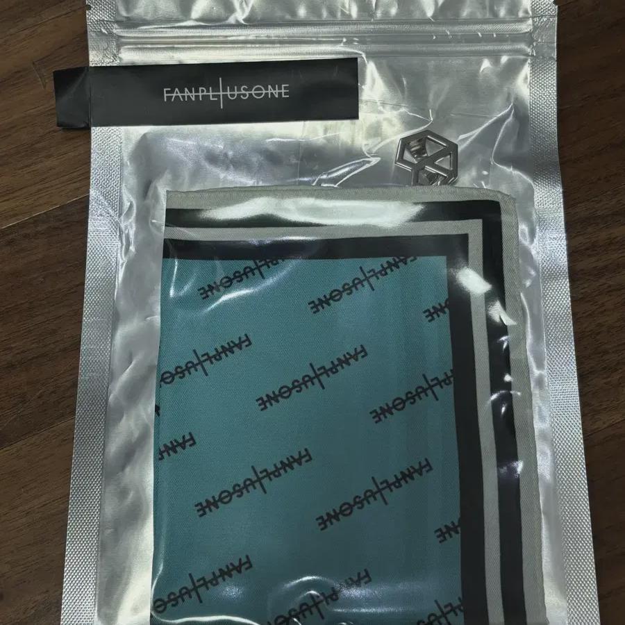 

G-dragon Лайтстик Нарукавник на шею