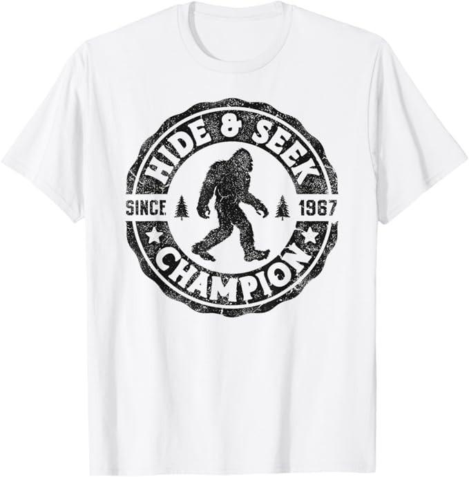 

Bigfoot Hide And Seek Champion Funny Sasquatch Retro Vintage T-Shirt L