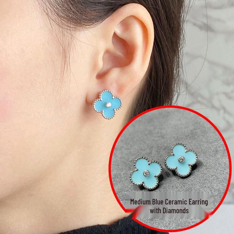 High-Version 18K Rose Gold Earrings: Four-Leaf Clover with White Mother-of-Pearl & Red Agate - Fashionable, Luxurious, INS Style.