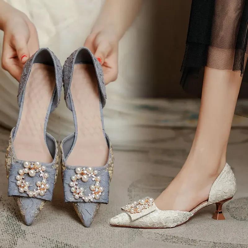 Fashion Baotou hollow sandals women's medium heel 2025 new pearl fairy style fashion thin heel pointed summer women's single shoes