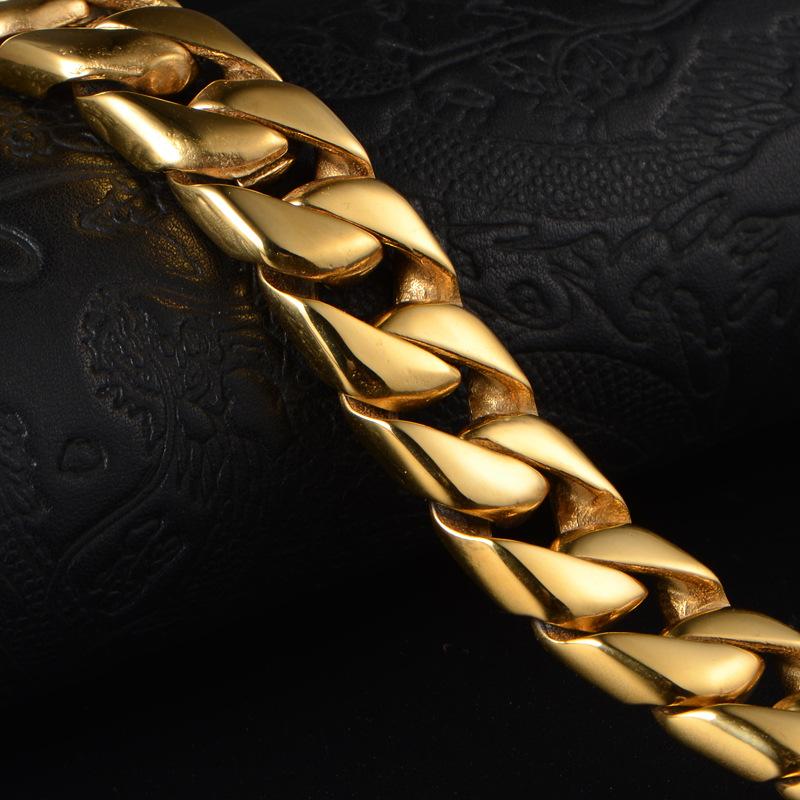 Korean version of fashion jewelry wholesale, smooth titanium steel men's bracelet, stainless steel bracelet