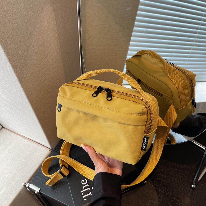 Lightweight Small Bag, Autumn And Winter Women'S Commuter Messenger Bag, Nylon Cloth Casual Shoulder Bag, Mobile Phone Bag.
