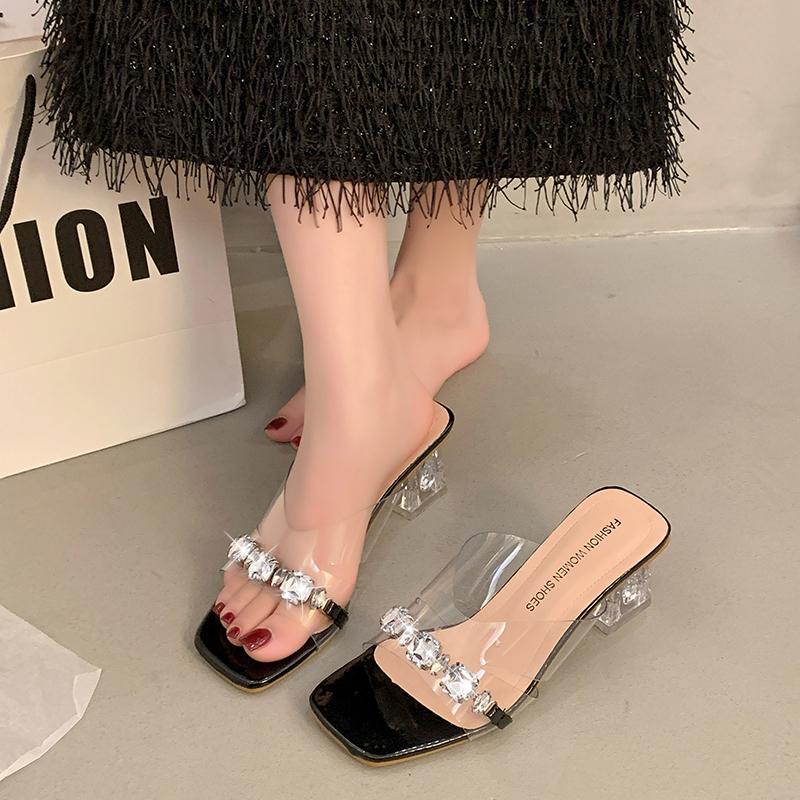 Mode Damenmode Klobige Hausschuhe Sommer Neu Eckige Zehenpartie Offene Zehen Pailletten Transparenter Riemen Linienriemen Rutschfeste Sandalen