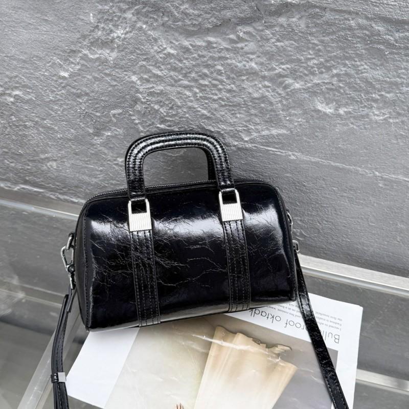 

Large-capacity Boston Bag One-shoulder Crossbody Cracked Cowhide Top Layer Women s Simple Genuine Leather Handbag 24x12x16cm чорний