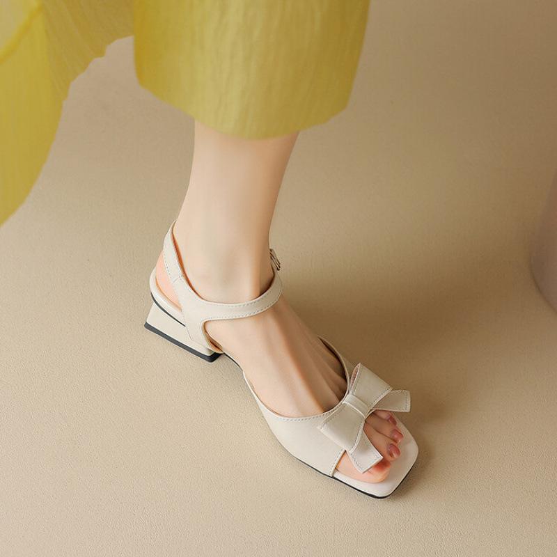 Summer women's square heel sandals casual and comfortable soft sole large size women's shoes new buckle square head solid color wide strip sandals
