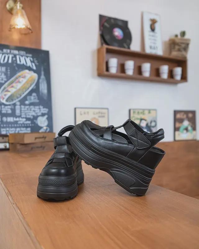 Roman-Style Women's Semi-Hollow Leather Sandals with Hidden Heel, Platform Thick Sole, Closed Toe, Outdoor Wear for Petite Women.