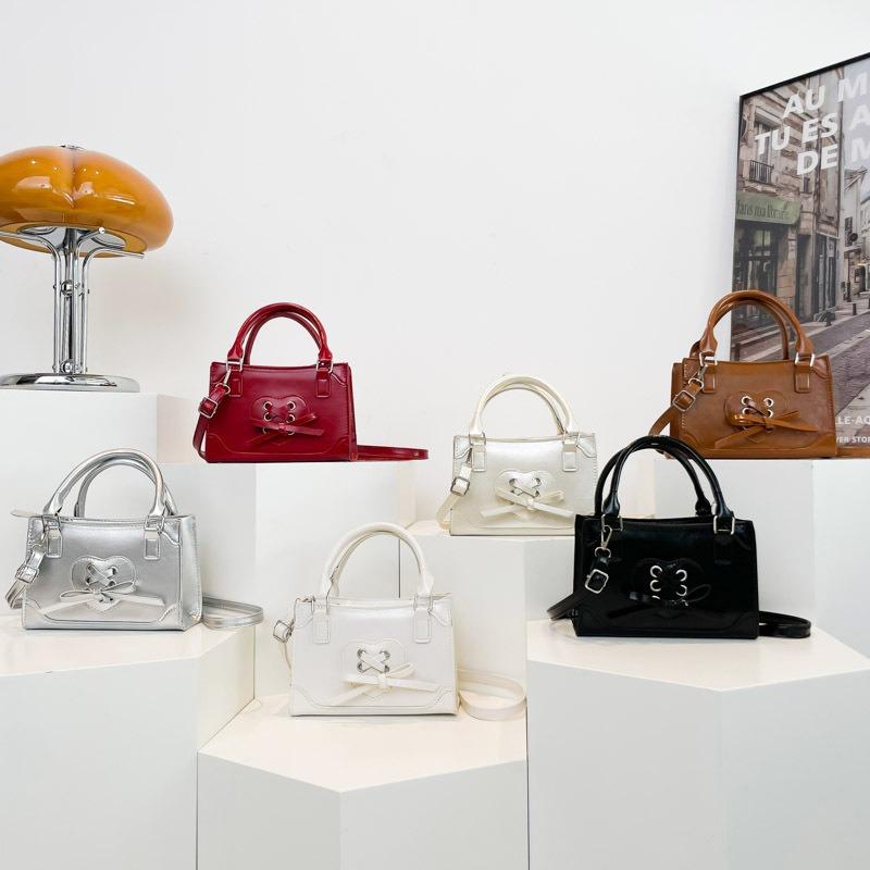 New Personality Trend Retro Handbag Beautiful Fashion Simple Shoulder Messenger Small Square Bag