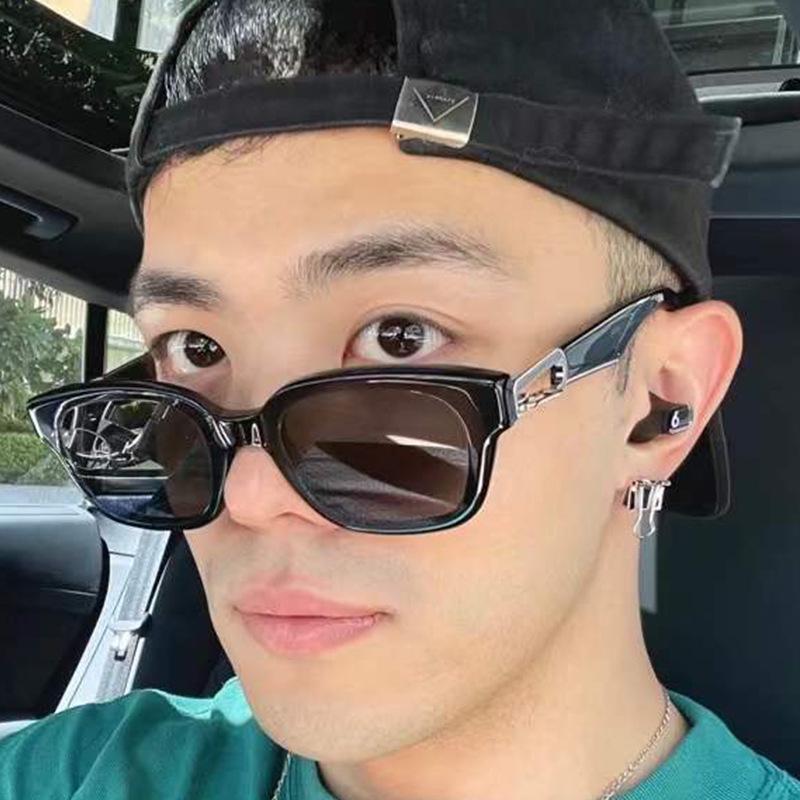 2022 Retro European & American Blue Transparent Hook Style Sunglasses for Women