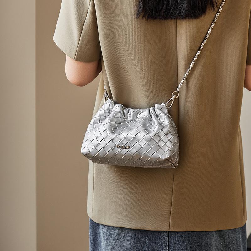 Mrs. Qiao Bag 2025 Cloud Bag Autumn Winter Chain Bag Women's Crossbody Small Bag Woven Genuine Leather Women's Bag