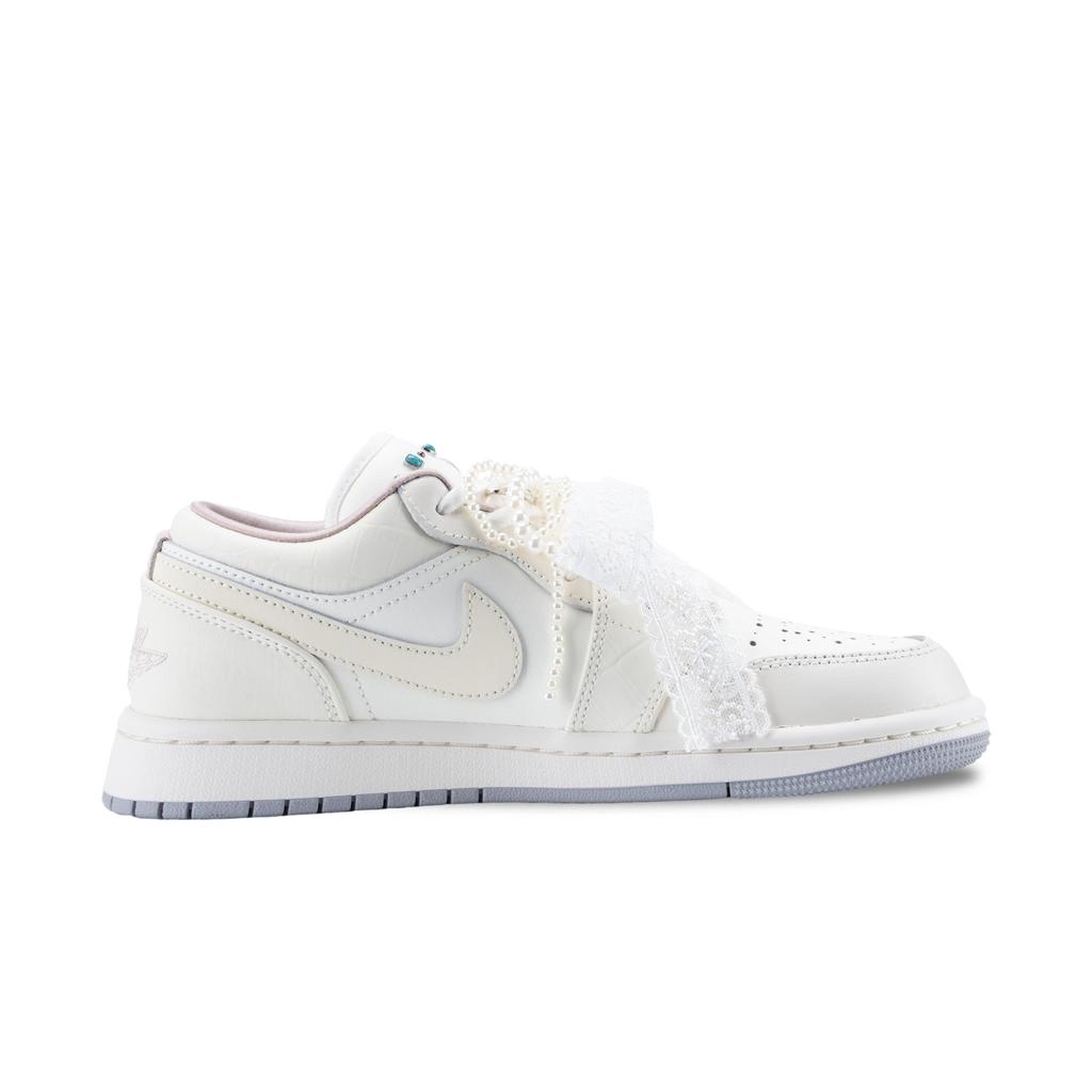 Jordan Air Jordan 1 Pure White Bridal Abrasion Resistant Vintage Basketball Shoes Women's Ecru IH7323-100(Team626-)